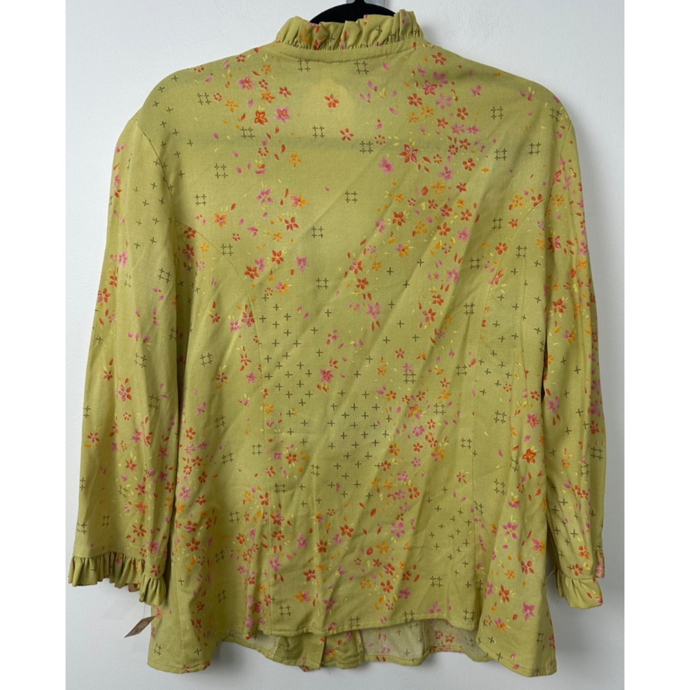 NEW Lilly Hill Button Up L Floral Pink L Cottagecore Boutique Ruffle 3/4 Slv D7 - Picture 4 of 6